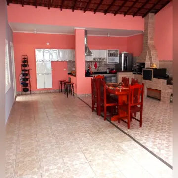 Casa Térrea com 03 dormitórios em São Jose dos Campos