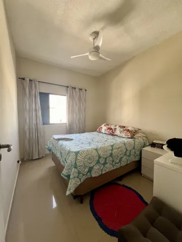 Apartamento com 2 dormitórios