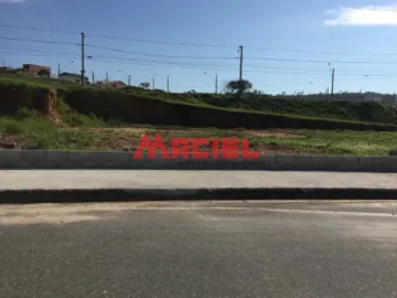 TERRENO PLANO COM MURINHO E CALÇADA