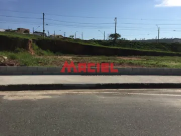 TERRENO PLANO COM MURINHO E CALÇADA