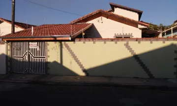 LINDA CASA NA REGIÃO CENTRAL DE TAUBATE