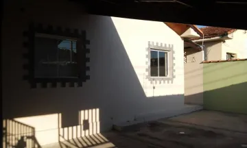 LINDA CASA NA REGIÃO CENTRAL DE TAUBATE