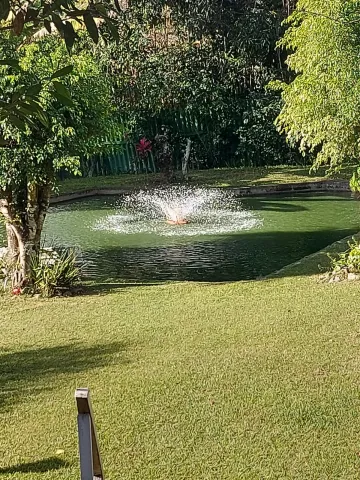 "Refúgio Sereno: Sítio com Casas, Piscina, Lago e Vista Deslumbrante!"