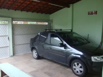 CASA COM ACABAMENTO DE PRIMEIRA