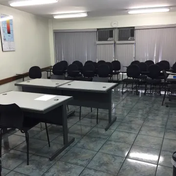 SALA COMERCIAL EDIFICIO SAINT JAMES