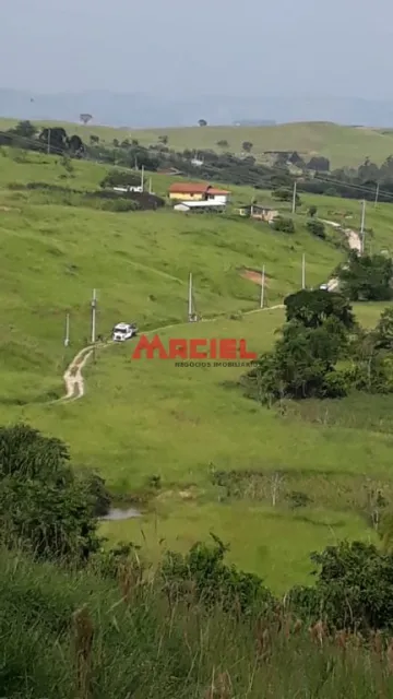 Chácara em Caçapava (sem benfeitorias) - 5.000 metros-quarados