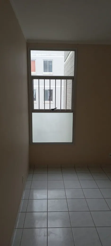 Alugar Apartamento / Padrão em São José dos Campos. apenas R$ 220.000,00