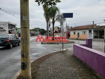 EXCELENTE LOCALIZAÇÃO