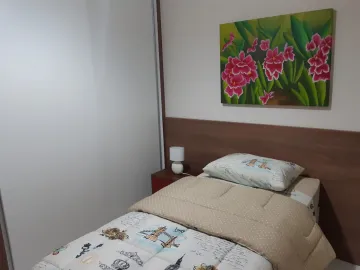 LINDO APTO DE 2 QUARTOS SENDO 1 SUITE, TODO MOBILIADO, COM ACABAMENTO DE PRIMEIRA QUALIDADE.