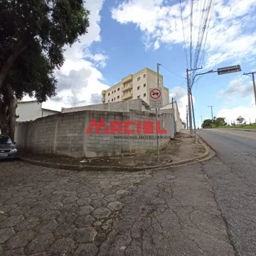 Terreno plano de esquina (comercial ou residencial) - Vila São Bento