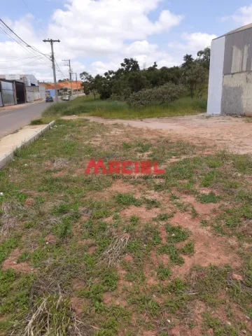 Terreno comercial (Santa Júlia) - esquina / plano