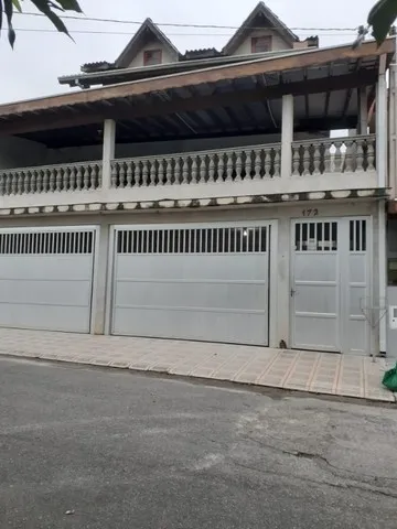 Casa sobrado com Edícula no Residencial Flamboyant