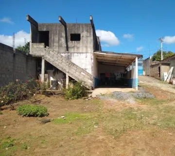 Sobrado com terreno e ponto comercial já alugado