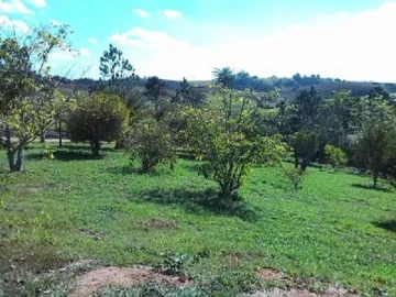 Chácara com ESCRITURA, regularizado em Jacareí