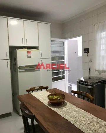 CASA 3 QUARTOS (SENDO 1 SUÍTE) - BOSQUE DOS EUCALIPTOS - R$ 460.000,00