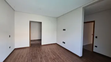 CASA TÉRREA,COM CONCEITO ABERTO,TODO CONFORTO PARA SUA FAMÍLIA.