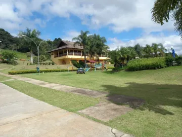 Lote de terreno no condomínio Santa Bárbara