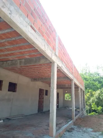 TERRENO COM CONSTRUÇÃO EM ANDAMENTO NO VILLAGIO PARAIBUNA