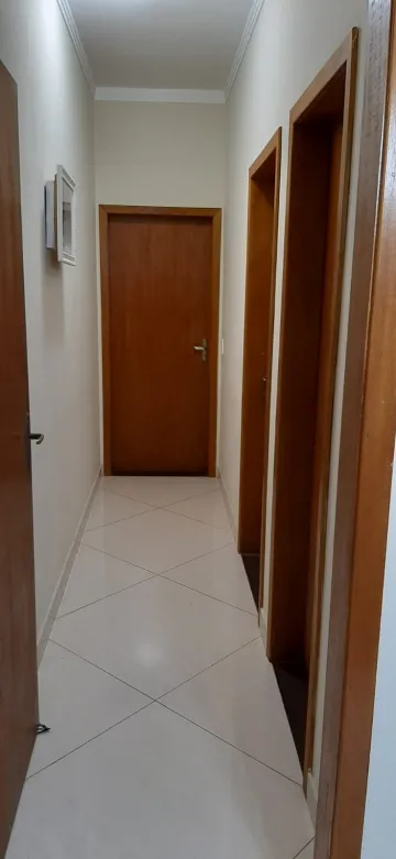 CASA TODA PLANEJADA COM ARMARIOS  NOS QUARTOS E COZINHA