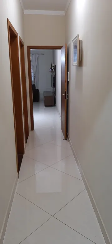 CASA TODA PLANEJADA COM ARMARIOS  NOS QUARTOS E COZINHA