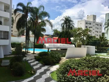 Amplo apartamento no Vila Ema