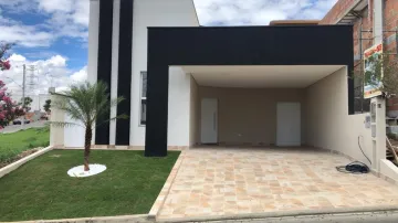 Linda Casa térrea Condomínio em Jacareí