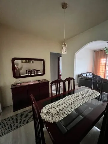 Casa com prédio comercial no Altos de Santana