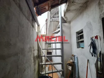 OTIMA LOCALIZAÇÃO.  CASA PROXIMO A ESCOLA  E PROXIMO DA VIA VERDE