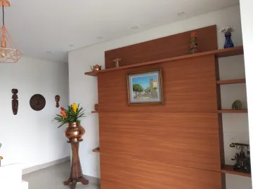 LINDO APARTAMENTO COM VISTA PRIVILEGIADA