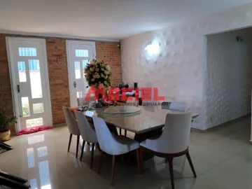 EXCELENTE CASA NO JARDIM ESPLANADA, TERREA TODA  REFORMADA, ACABAMENTO DE QUALIDADE , DIFERENCIADA, SALA AMPLA, SALA REBAIXADA, ESCRITORIO, SUITE AMPLA, AREA GOURMET COM CHURRASQUEIRA, QUINTAL, JARDIM, LOCALIZAÇÃO PRIVILEGIADA