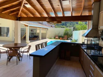 CASA EM CONDOMINIO FECHADO - MASSAGUAÇU - CARAGUATATUBA