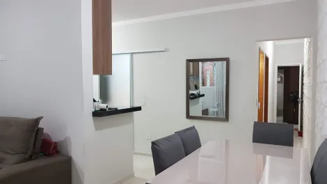 BELÍSSIMA E REFOPRMADA CASA PRÓXIMO À VISTA VERDE!!!