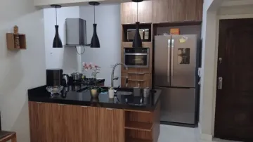 APARTAMENTO 3 DORMITÓRIOS TODO REFORMADO.