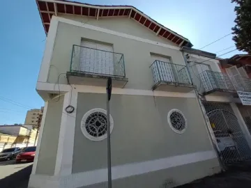 Sobrado de esquina no São Dimas