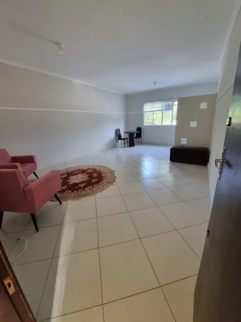 Excelente sala comercial, piso superior no Bosque dos Eucaliptos