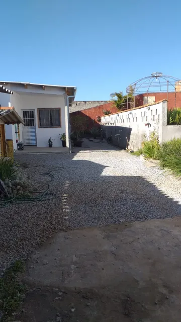 Linda casa com PISCINA