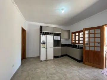 CASA A VENDA 3 DORMITÓRIOS EM SÃO JOSE DOS CAMPOS.