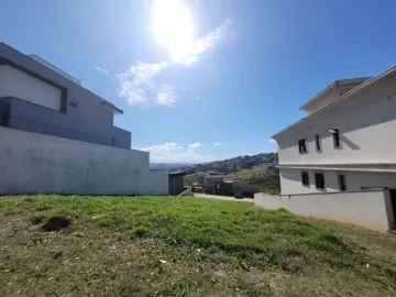 Excelente terreno de 450 m² no condomínio Mônaco, Urbanova