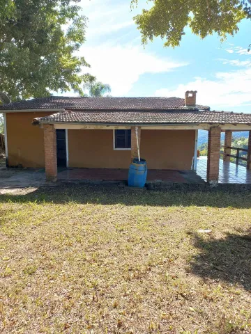 Chácara Escriturada em Paraibuna - 4.610 m² - Vista para a represa