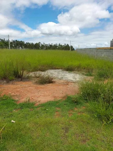 Terreno plano, troca p terreno no Condomínio Vereda dos Campos ou casa em condomínio até R$ 500.000,