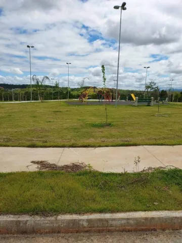 Terreno plano, troca p terreno no Condomínio Vereda dos Campos ou casa em condomínio até R$ 500.000,