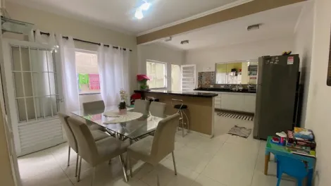 EXCELENTE SOBRADO NA ZONA SUL DE SJC, 4 DORM, SENDO 3 SUÍTES!!!APENAS R$ 495.000,00