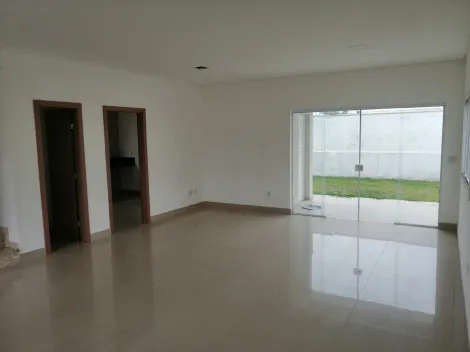 `Sobrado de Luxo no Condomínio Terras do Vale: Conforto e Elegância em 300m² de Terreno`