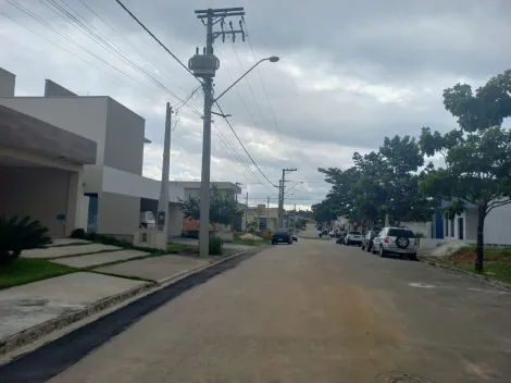 `Oportunidade Imperdível: Terreno de 300m² no Condomínio Terras do Vale! Garanta sua Qualidade de Vida Agora!`