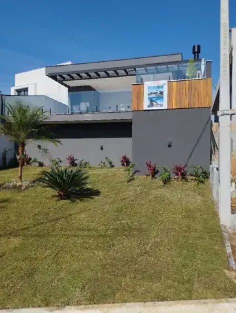 CASA EM CONDOMÍNIO FECHADO TERRAS  DO VALE. VENDA E LOCAÇÃO.