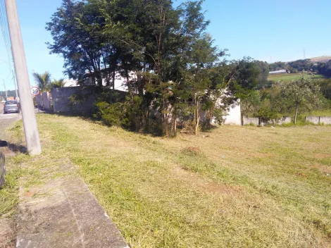 Terreno em Taubaté com 1.100 metros, pequeno declive, rua com asfalto, próximo a Dutra e via Vale shopping, escritura registrada, aceita permuta por casa no bairro indaia em caraguatatuba.