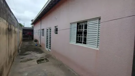 Casa Térrea de Esquina com 2 Dormitórios e Suíte no Bairro Campos de São José