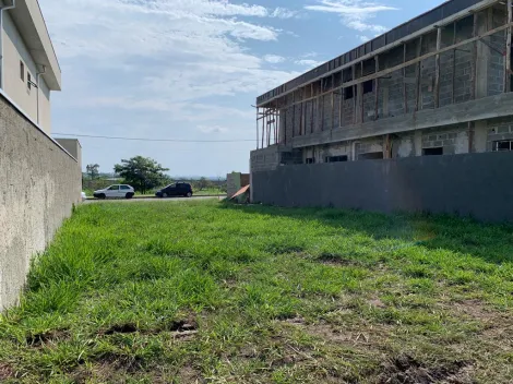 Terreno Plano em Condomínio Fechado - Pronto para Construir no Vereda dos Campos!