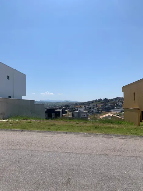 Oportunidade Imperdível! Terreno com 451,2m², Plano e com Excelente Possibilidade de Negociação!