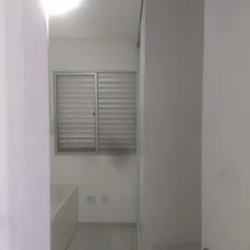 APARTAMENTO REFORMADO, COM VARANDA, ELEVADOR E LAZER COMPLETO!